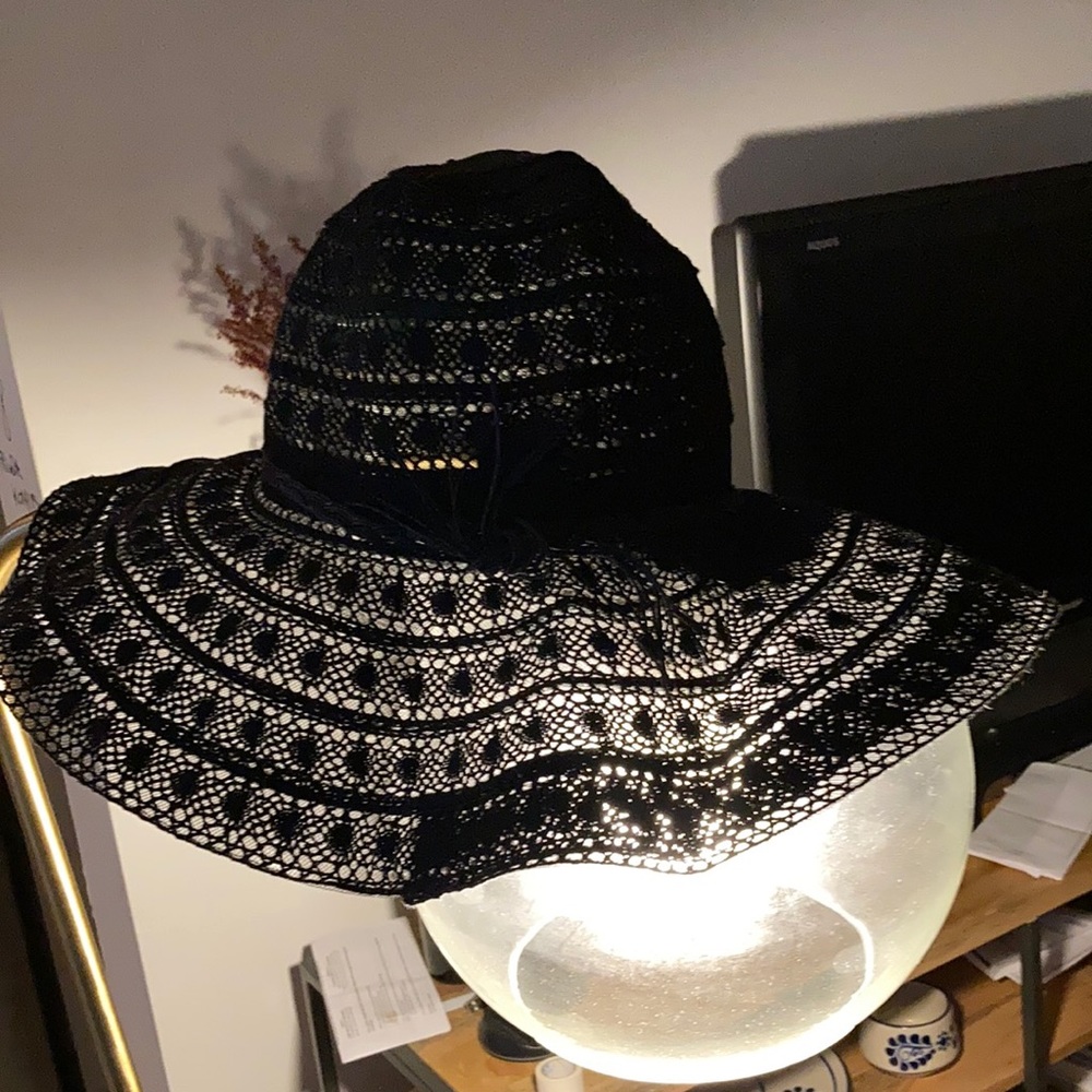Black summer hat